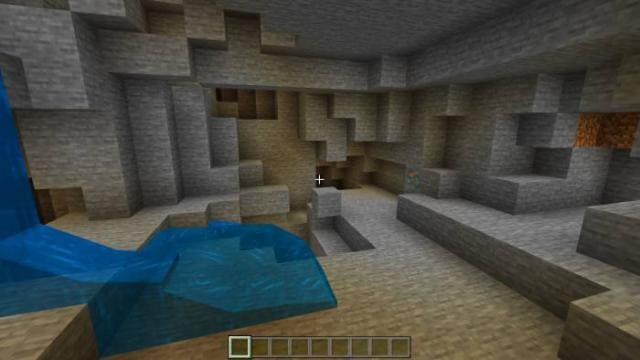 Пещера освещена невидимым факелом в игре
